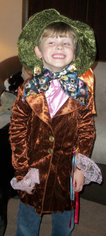 Boys Deluxe Mad Hatter Costume Review